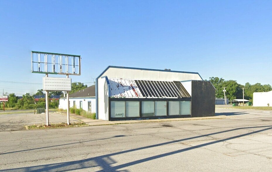 Primary Photo Of 6190 Broadway, Merrillville Restaurant For Sale