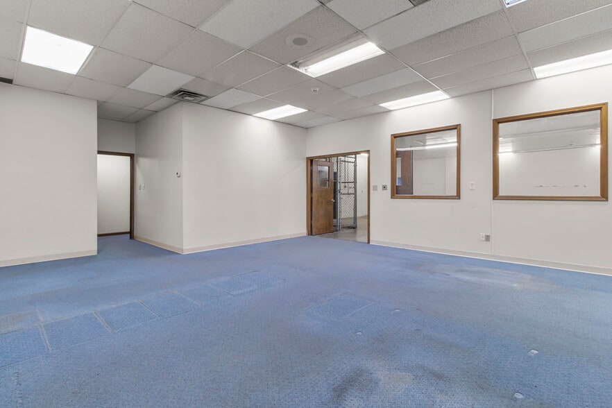 More Photos Of 115 N 2nd Ave, Beech Grove Warehouse For Sale