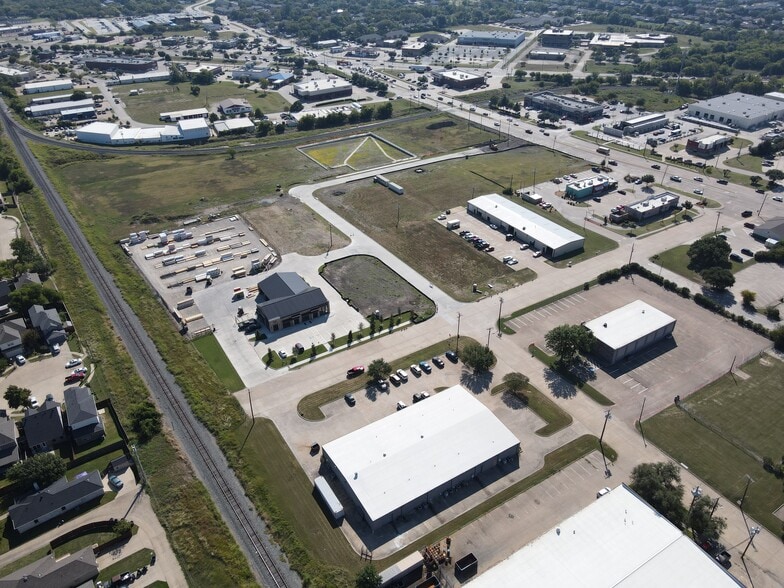 More Photos Of 701 Business Way, Wylie Manufacturing For Lease