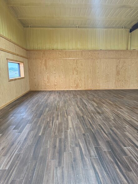 More Photos Of 14359 State Highway 31 E, Brownsboro Warehouse For Sale