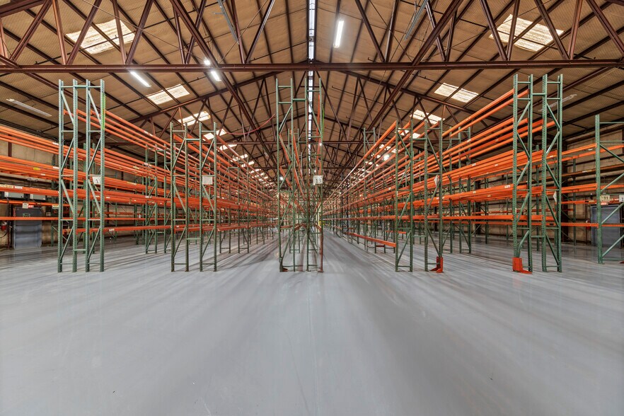 More Photos Of 2900 W. Business HWY 83, Mc Allen Warehouse For Lease