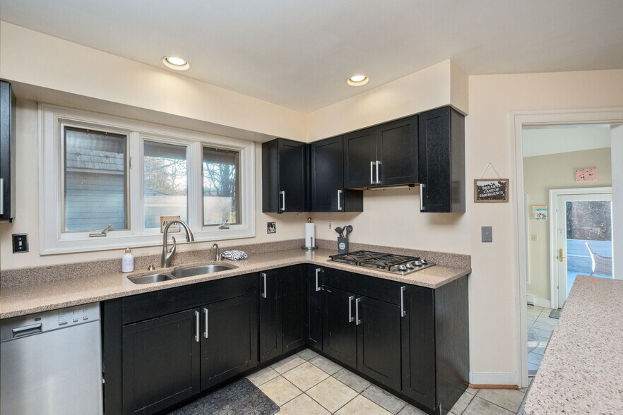 More Photos Of 112 Blue Chickory Ln, Nellysford Specialty For Sale