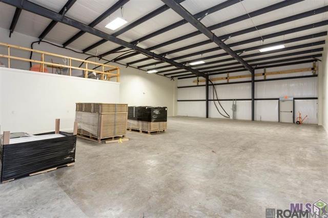 More Photos Of 10163 Patriot Dr, Baton Rouge Warehouse For Lease