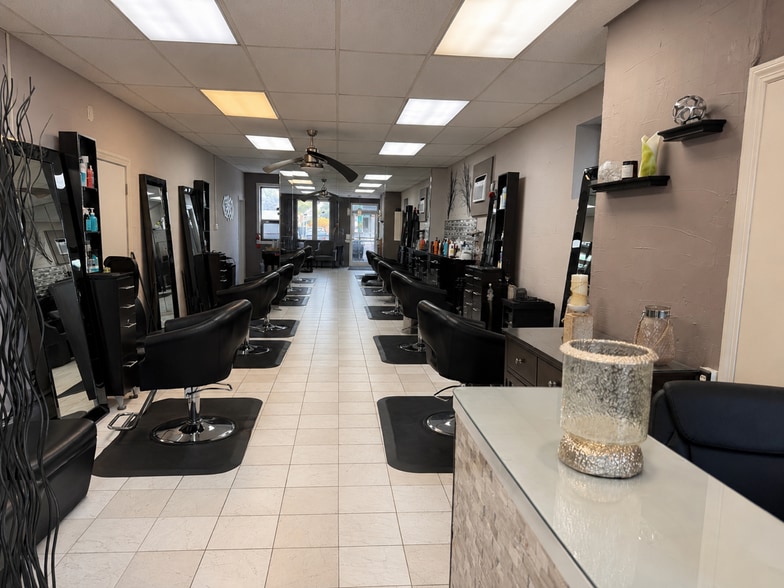 More Photos Of 93 Market Sq, Newington Office For Sale