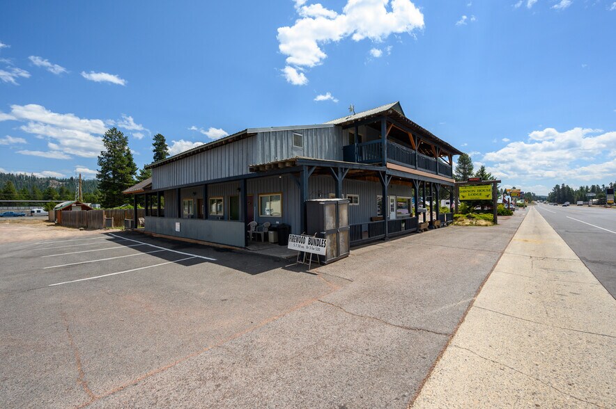 More Photos Of 109455 Highway 97 N, Chemult Hotel For Sale