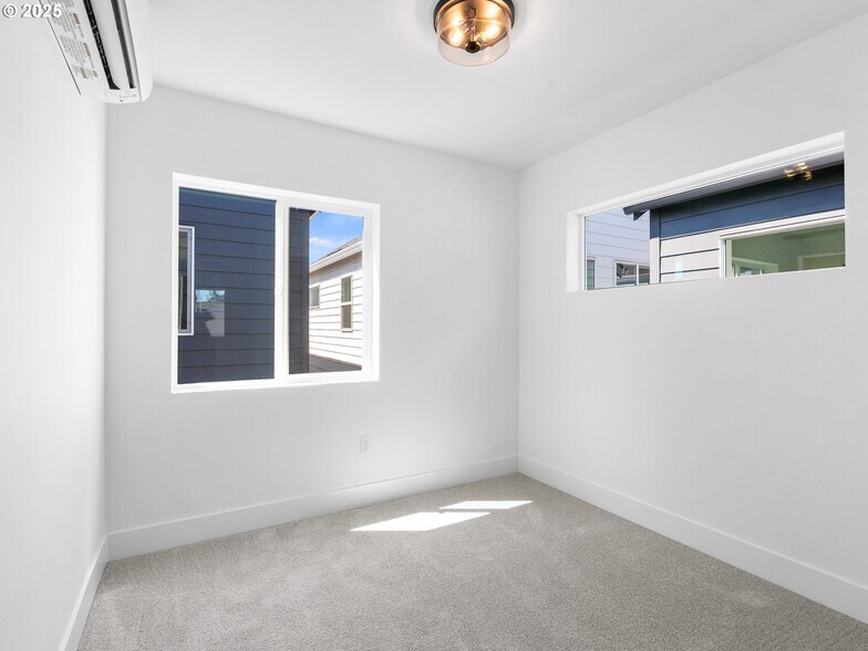 More Photos Of 4328 Going st, Portland Multifamily For Sale