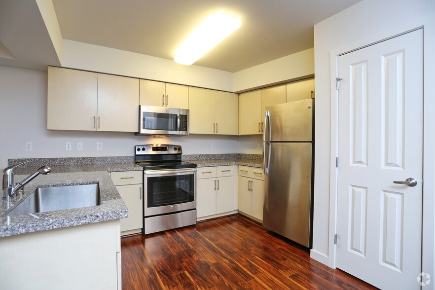 More Photos Of 11101 NE 12th St, Bellevue Apartments For Lease