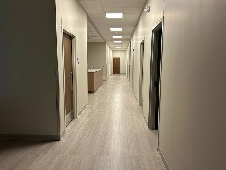 More Photos Of 8516 S Portland Ave, Oklahoma City Medical For Lease