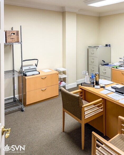 More Photos Of 1795 Alysheba Way, Lexington Office For Sale