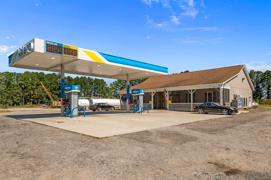 More Photos Of 39365 US Highway 264 E, Belhaven General Retail For Sale