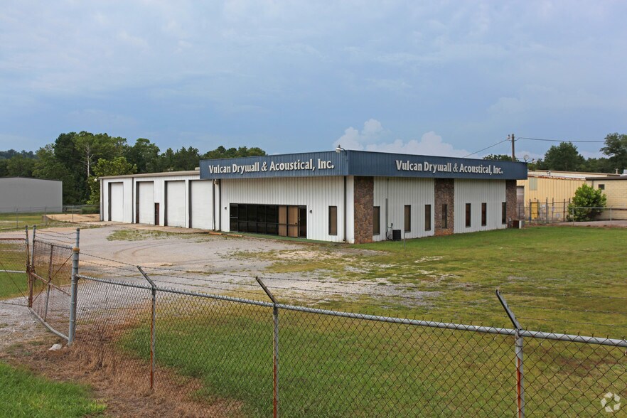 Primary Photo Of 1420 Hildegarde St, Birmingham Warehouse For Lease