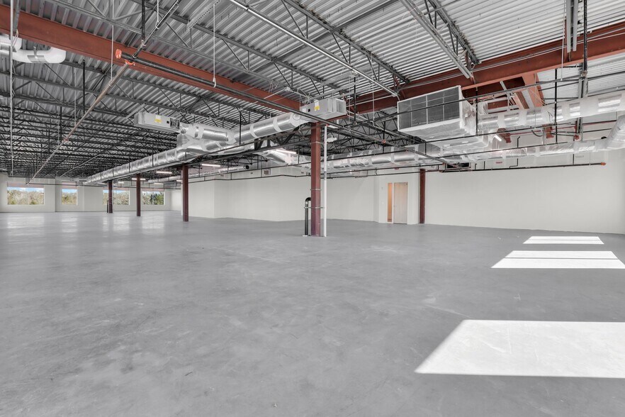 More Photos Of Memorial Health Medical Campus, Metts Dr, Savannah Medical For Lease