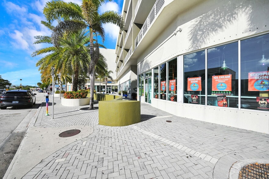 More Photos Of 2301 Wilton Dr, Wilton Manors Apartments For Sale