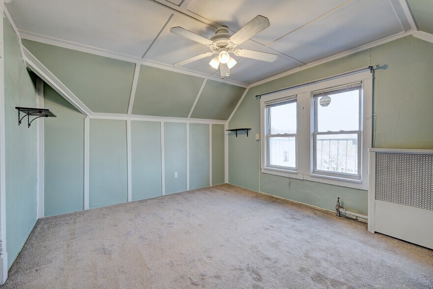 More Photos Of 10 S Prospect St, Verona Office Residential For Sale