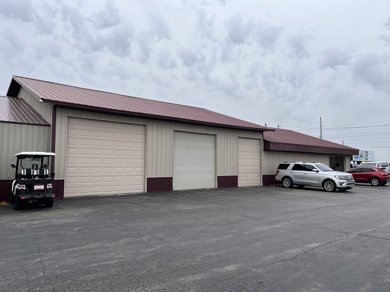 More Photos Of 11 W US Highway 6, Peru Auto Dealership For Sale
