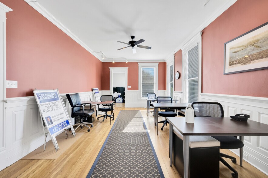 More Photos Of 1813 Main St, Blakely Office For Sale