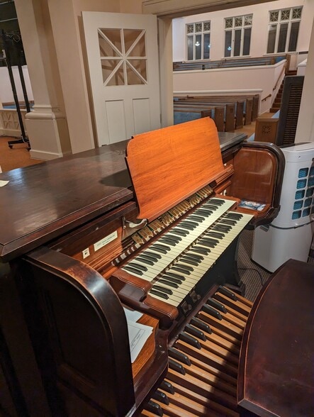 More Photos Of 1300 1st Ave N, Great Falls Religious Facility For Lease