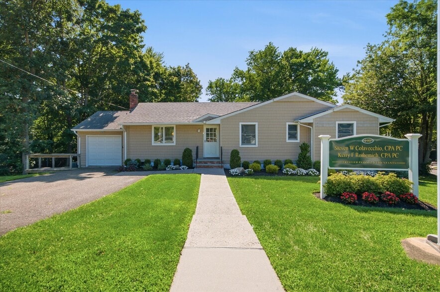 More Photos Of 198 Terry Rd, Smithtown Office For Sale