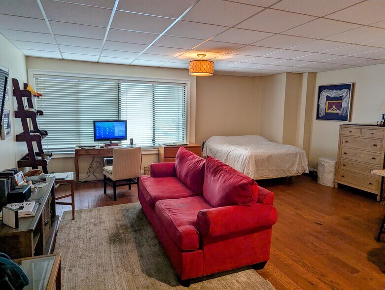 More Photos Of 14 Post Rd E, Westport General Retail For Sale