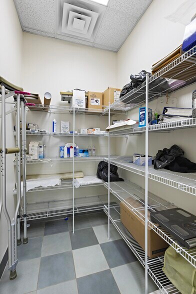 More Photos Of 47-49 S Main St, Lodi Freestanding For Sale