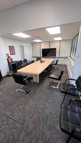 More Photos Of 35350 Curtis Blvd, Eastlake Medical For Lease
