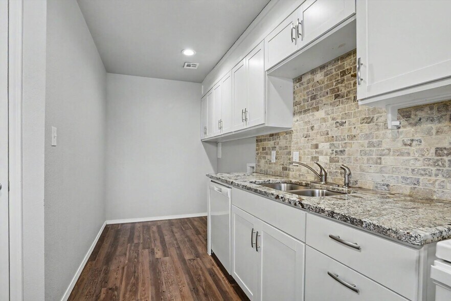 More Photos Of 15351 W Highway 66, Sapulpa Apartments For Sale