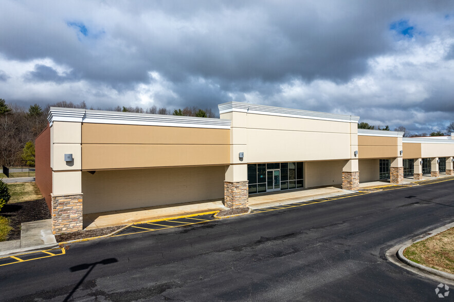 Primary Photo Of 11801-11847 Kingston Pike, Knoxville Unknown For Lease