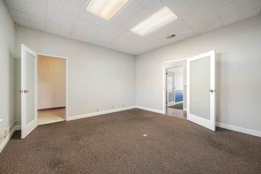 More Photos Of 2100 Tennessee St, Vallejo Office For Sale