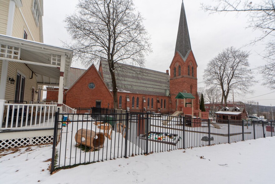 More Photos Of 12 Church Ave, Ballston Spa Daycare Center For Lease