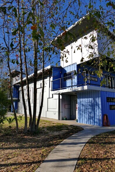 More Photos Of 701 Sawdust Rd, Spring Unknown For Lease