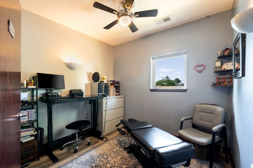 More Photos Of 7410 Switzer, Shawnee Medical For Sale