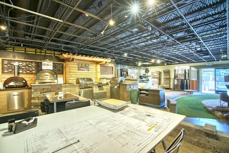 More Photos Of 950 Simms St, Lakewood Unknown For Lease