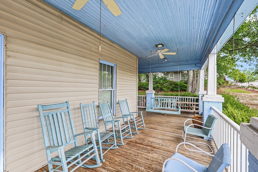 More Photos Of 8493 Campbellton St, Douglasville Office For Sale