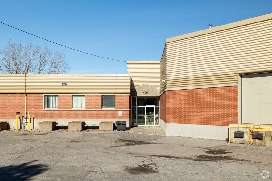 More Photos Of 409 Industrial Ave, Ottawa Industrial For Lease