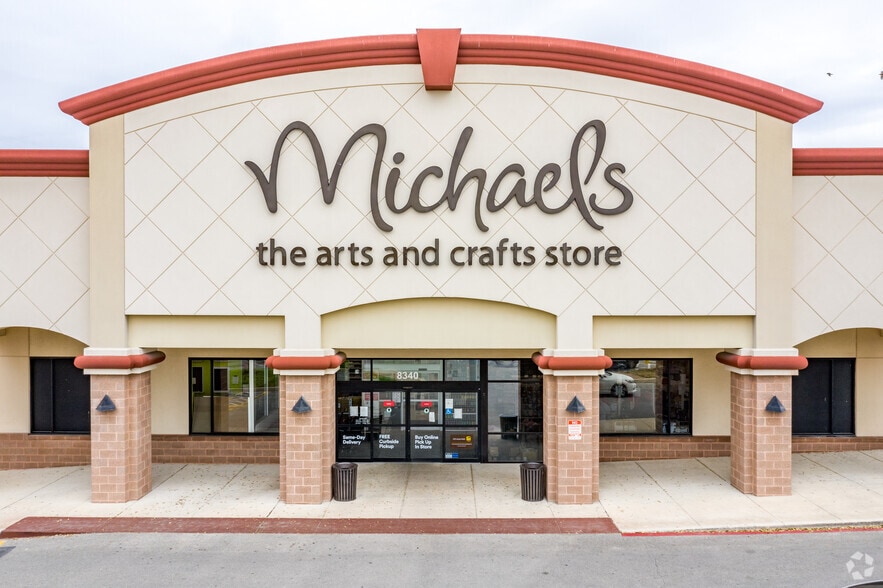 More Photos Of 8238-8356 Agora Pky, Schertz Unknown For Lease