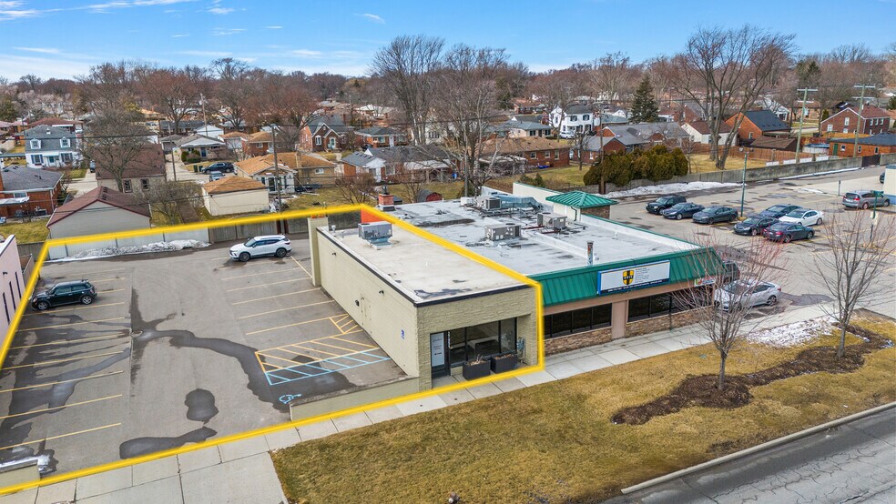 More Photos Of 27951 Harper Ave, St Clair Shrs Storefront Retail Office For Lease