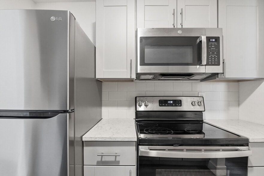 More Photos Of 16432 E 13th Pl, Aurora Specialty For Sale