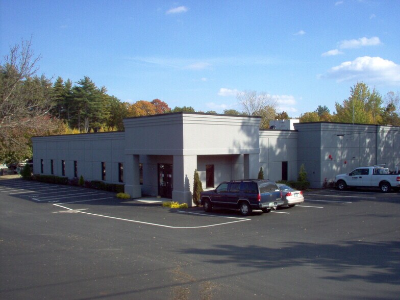 Primary Photo Of 15 Keewaydin Dr, Salem Warehouse For Lease