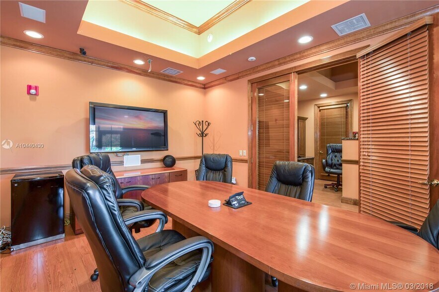 More Photos Of 5411 N University Dr, Coral Springs Office For Lease