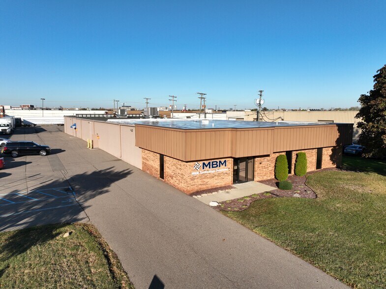 More Photos Of 375 Robbins Dr, Troy Light Distribution For Sale