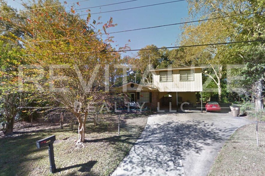 More Photos Of Downtown, Mobile Specialty For Sale