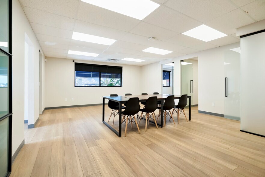 More Photos Of 995 W Iliff Ave, Denver Manufacturing For Lease