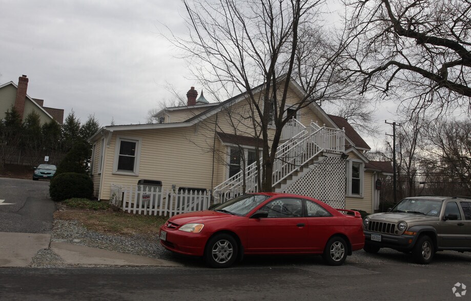 More Photos Of 7687 MacArthur Blvd, Potomac Office For Lease