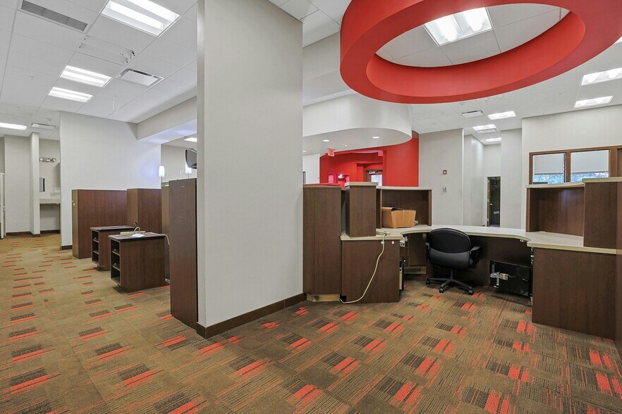 More Photos Of 1-3 Cavalry Dr, New City Storefront Retail Office For Lease