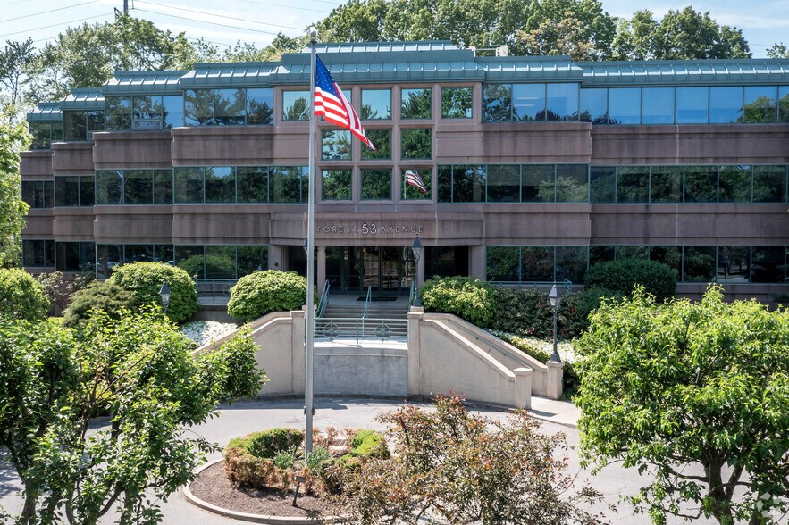 More Photos Of 53 Forest Ave, Old Greenwich Office For Lease