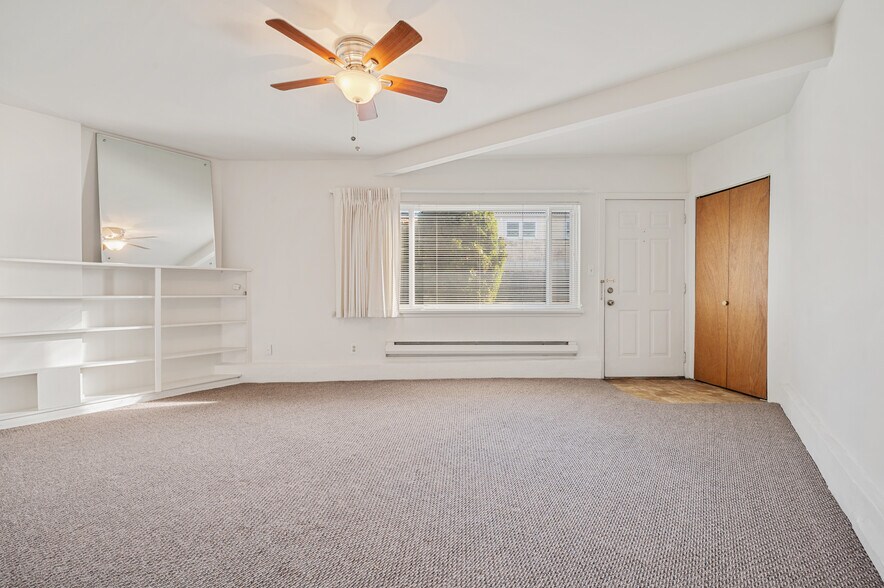 More Photos Of 3807 Linden Ave N, Seattle Multifamily For Sale