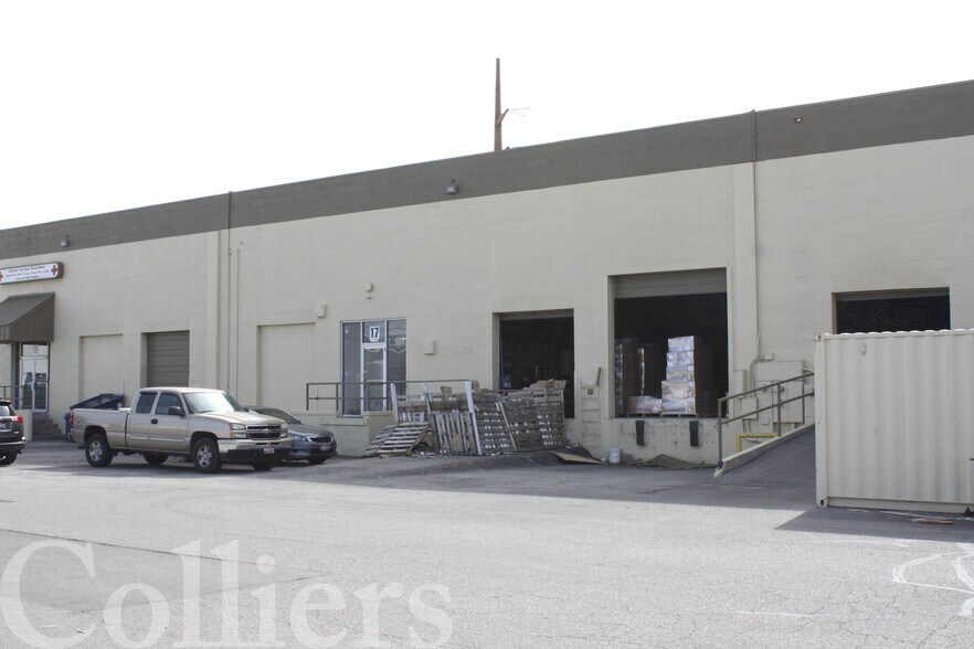 More Photos Of 15-33 N Phillippi St, Boise Warehouse For Lease