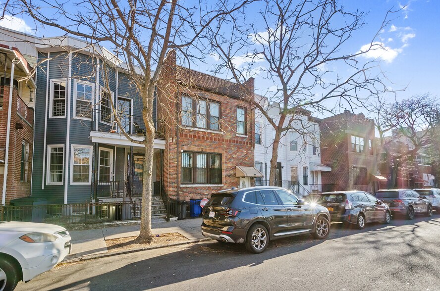 More Photos Of 2458 Lorillard Pl, Bronx Apartments For Sale