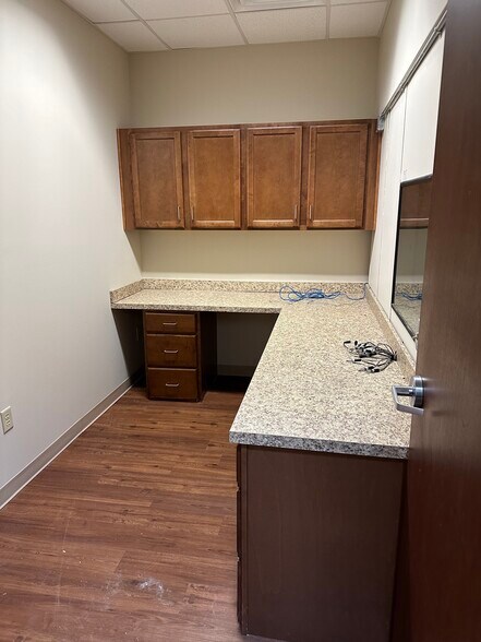 More Photos Of 101 Financial Dr, Elizabethtown Medical For Lease