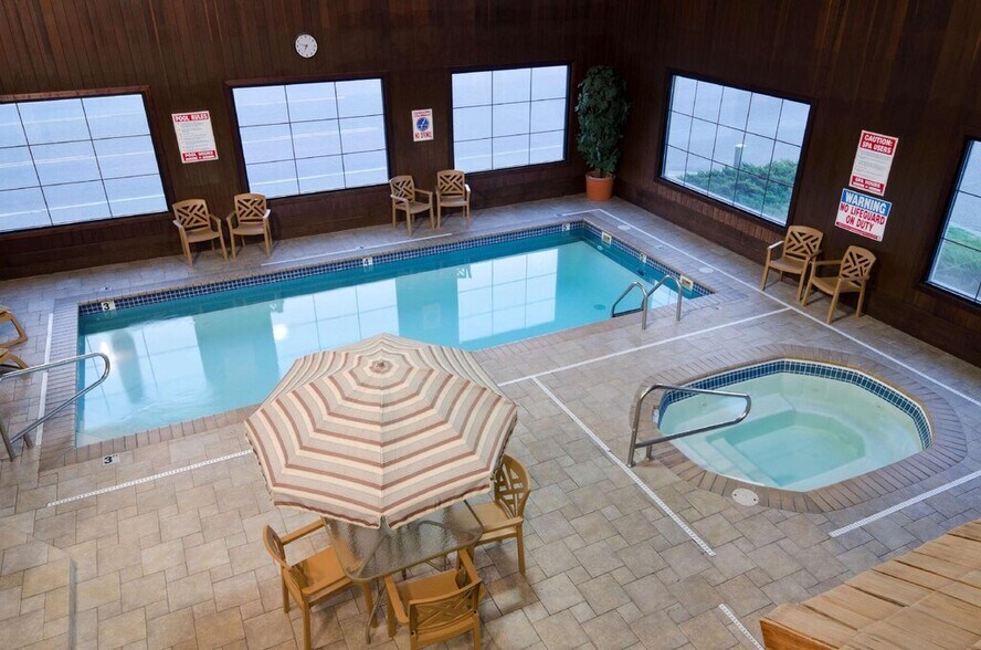 More Photos Of 1015 S Haynes Ave, Miles City Hotel For Sale